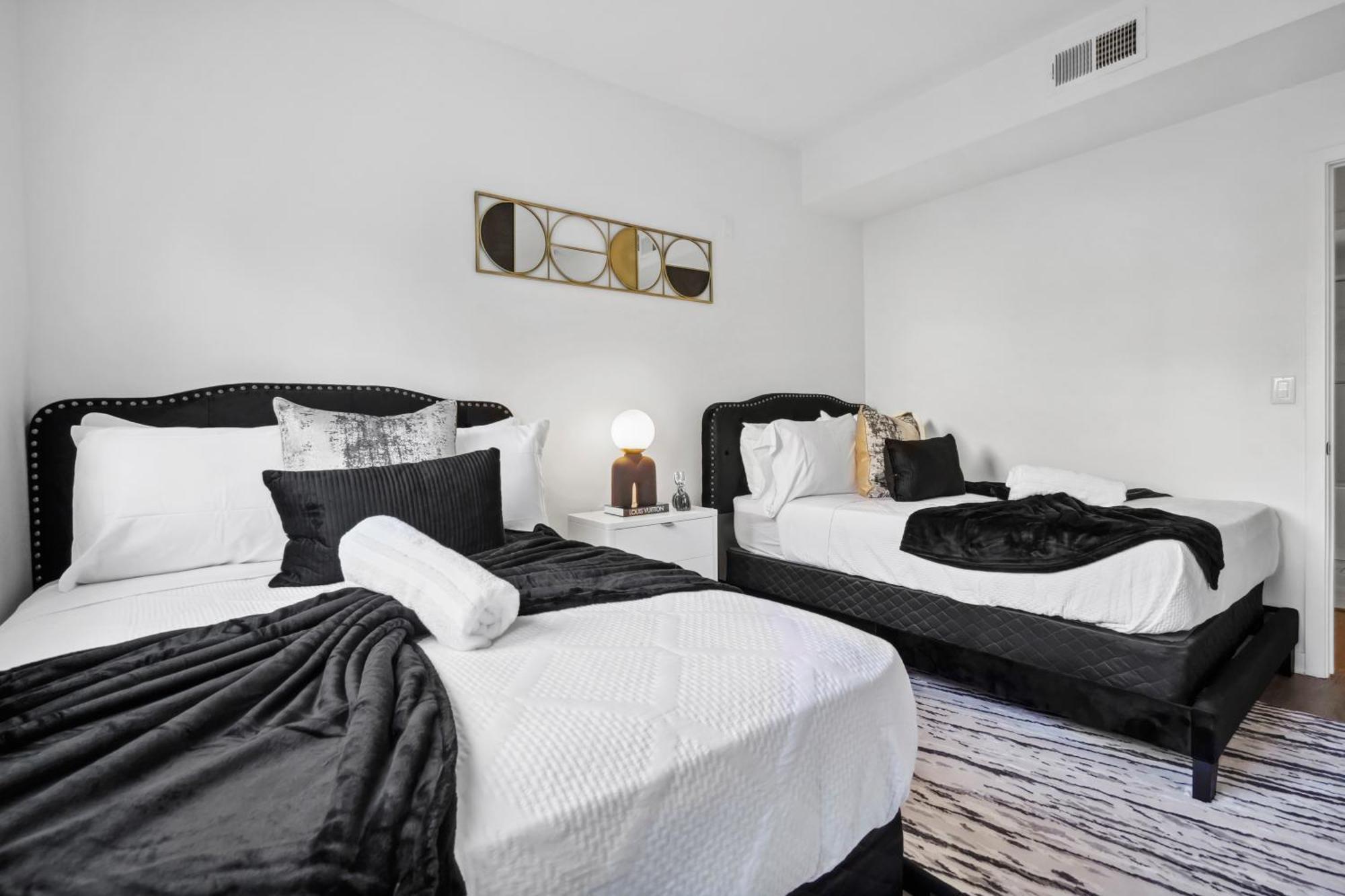 House Of Lv Bed & Breakfast ลอสแอนเจลิส ภายนอก รูปภาพ