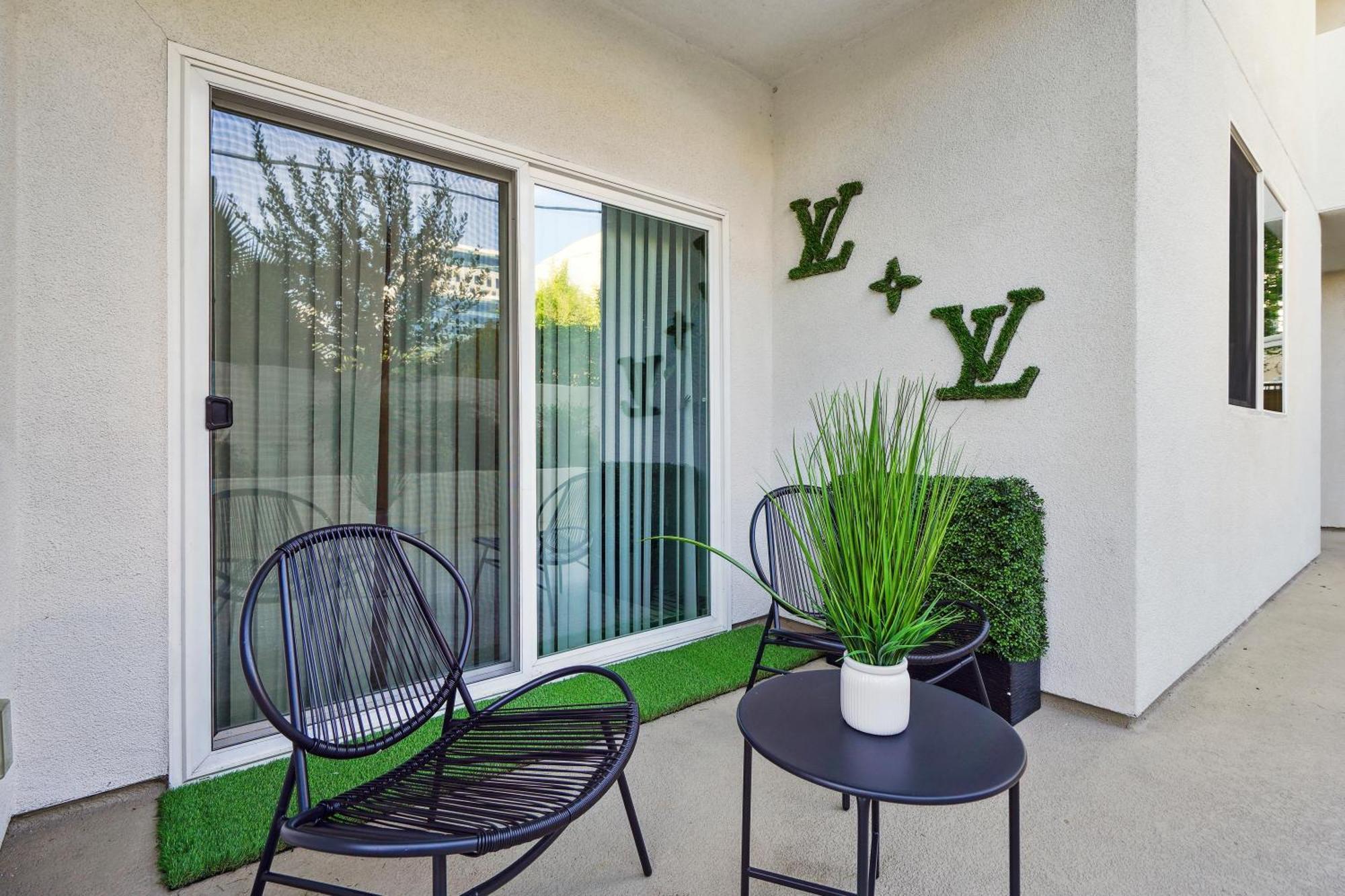 House Of Lv Bed & Breakfast ลอสแอนเจลิส ภายนอก รูปภาพ